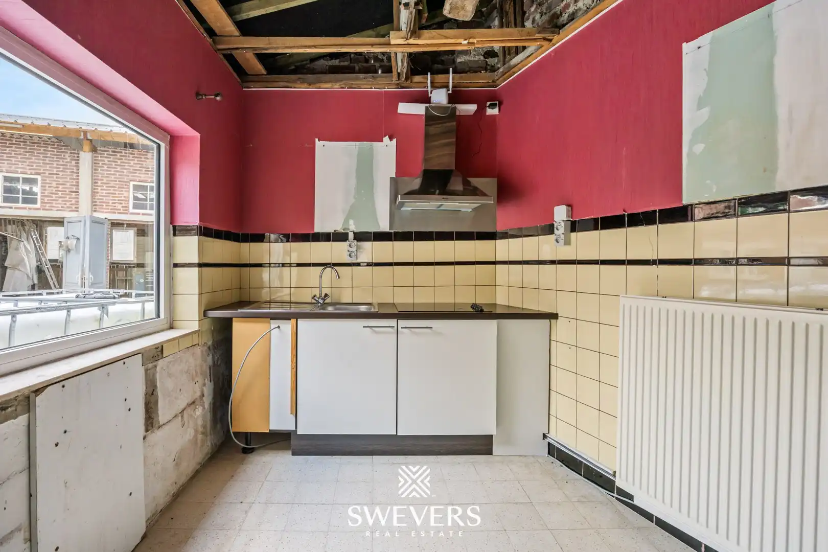 Vrijstaande woning met ruime garage en tuin op centrale ligging in Zepperen  foto 10