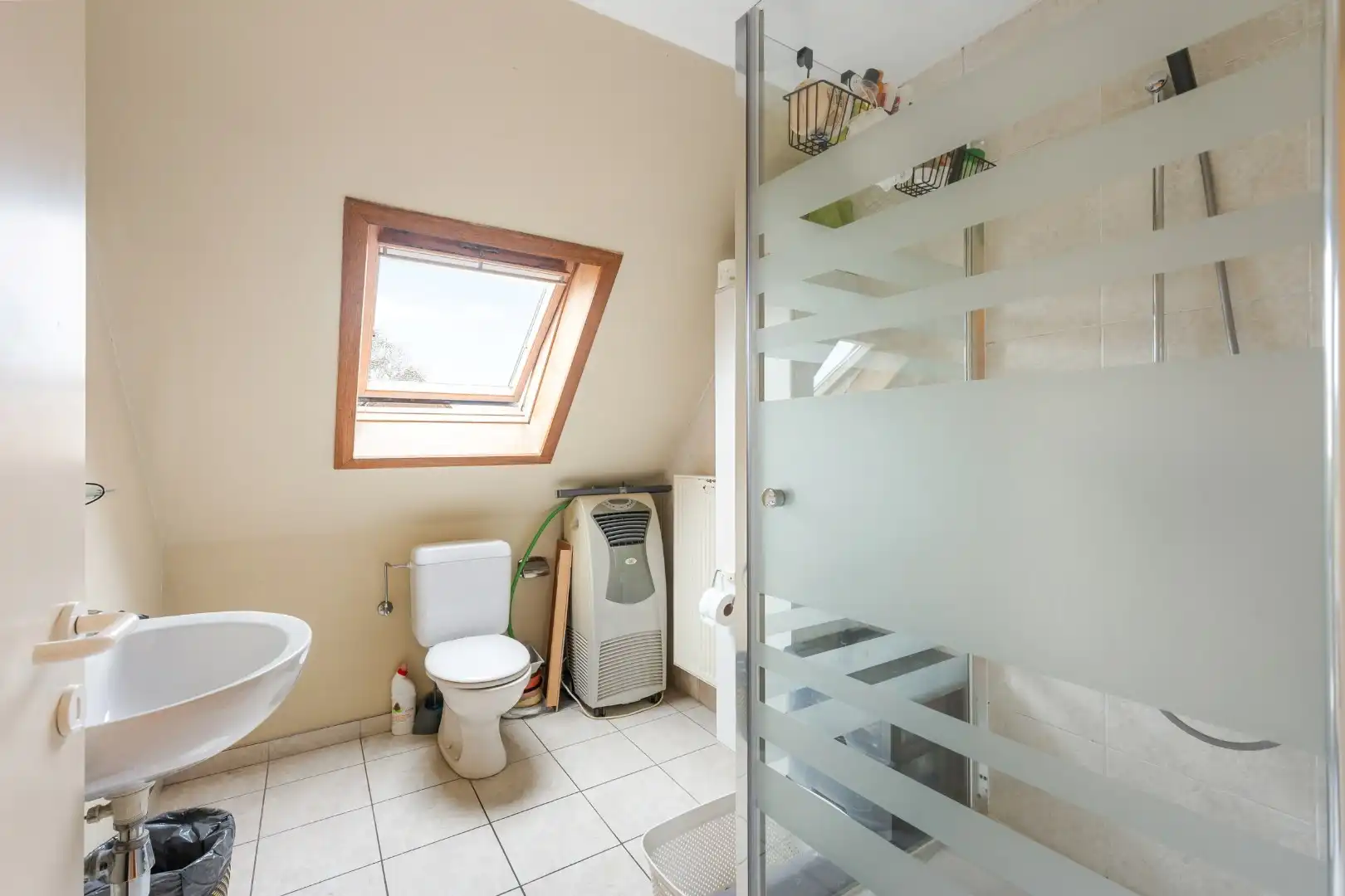 Instapklare halfopen woning met 2 slaapkamers en zonnige tuin in Dadizele-centrum foto 13