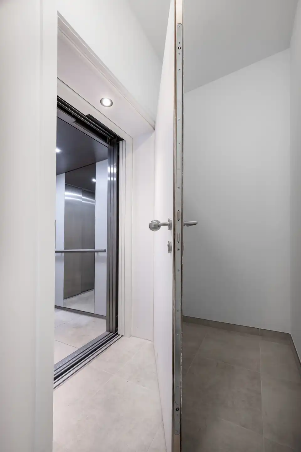 Nieuwbouw penthouse met ruime terrassen foto 26