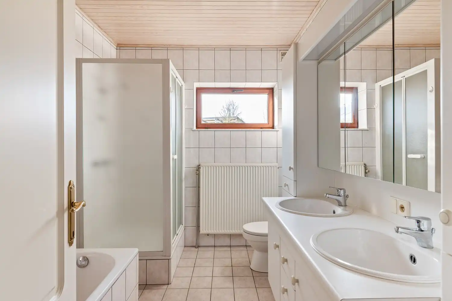 Gezellige laagbouw met 3 slaapkamers, dubbele garage en tuin in Ranst foto 15