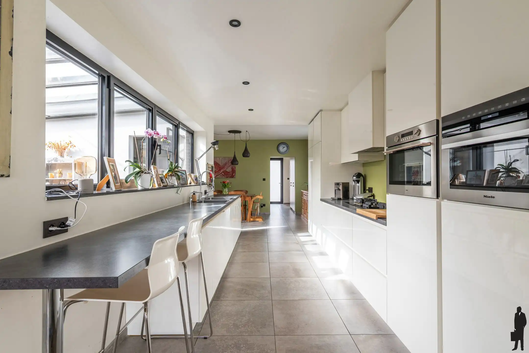 Instapklare woning (2013) met 3 tot 4 slpk in centrum Tielen foto 4