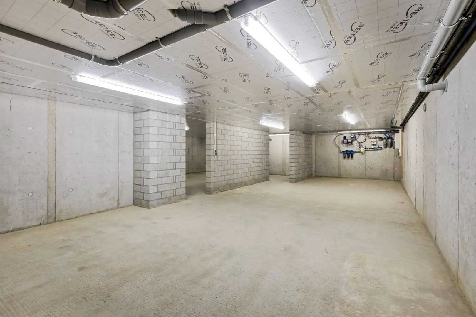 Zeer degelijke villa op 947 m² in het centrum van Rekkem! foto 16