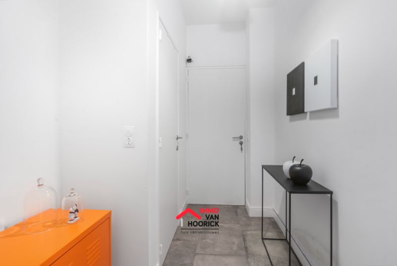 Vernieuwd appartement - zicht op de Durme!!! foto 10