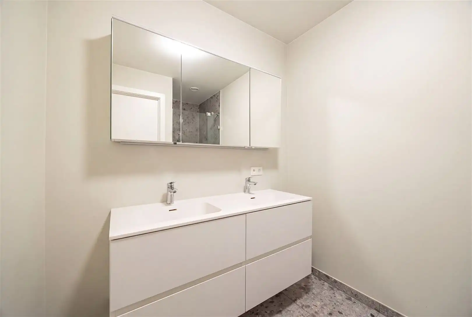 Appartement op het Eilandje groen zicht foto 12
