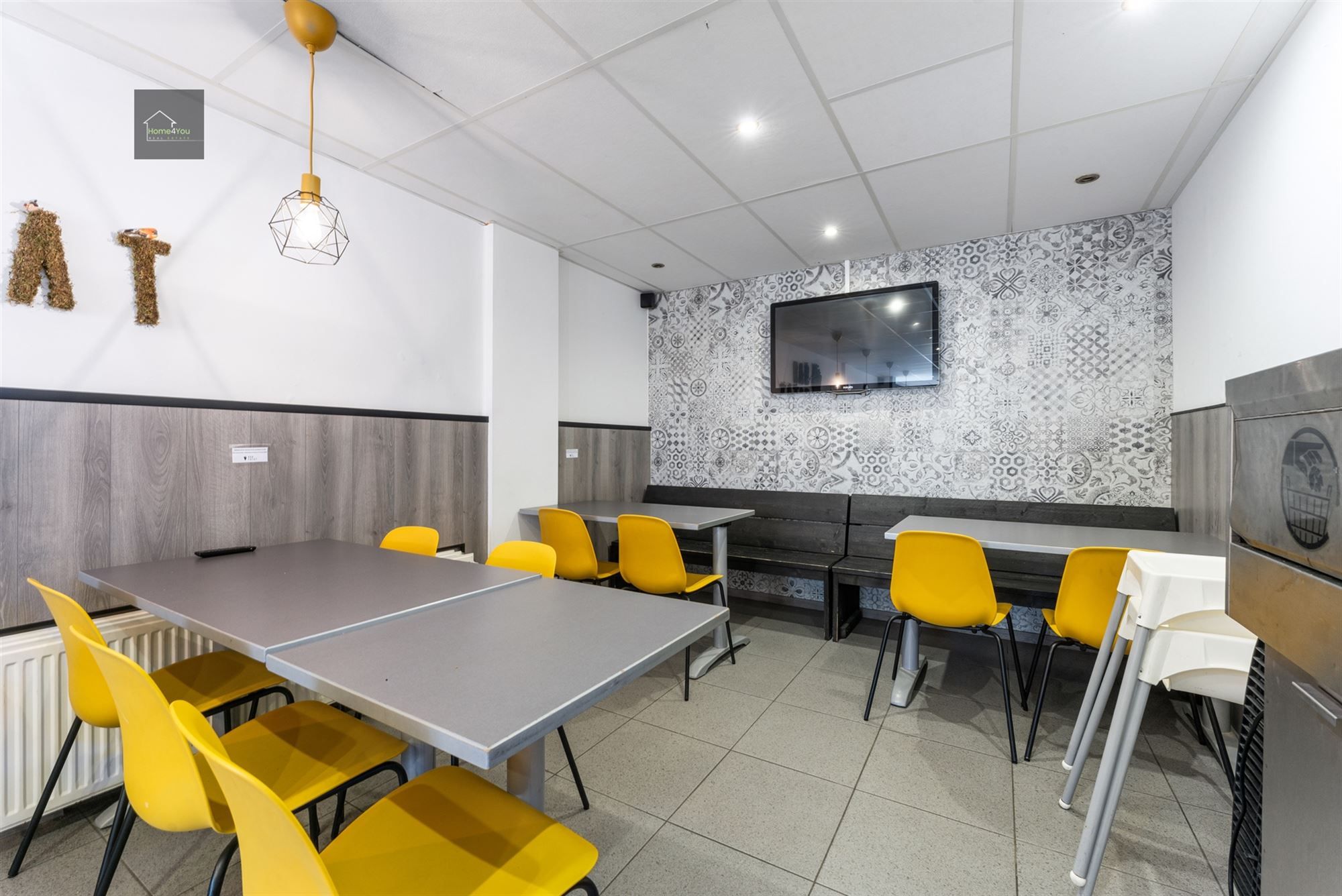 Handelspand op 50m van het strand! foto 3