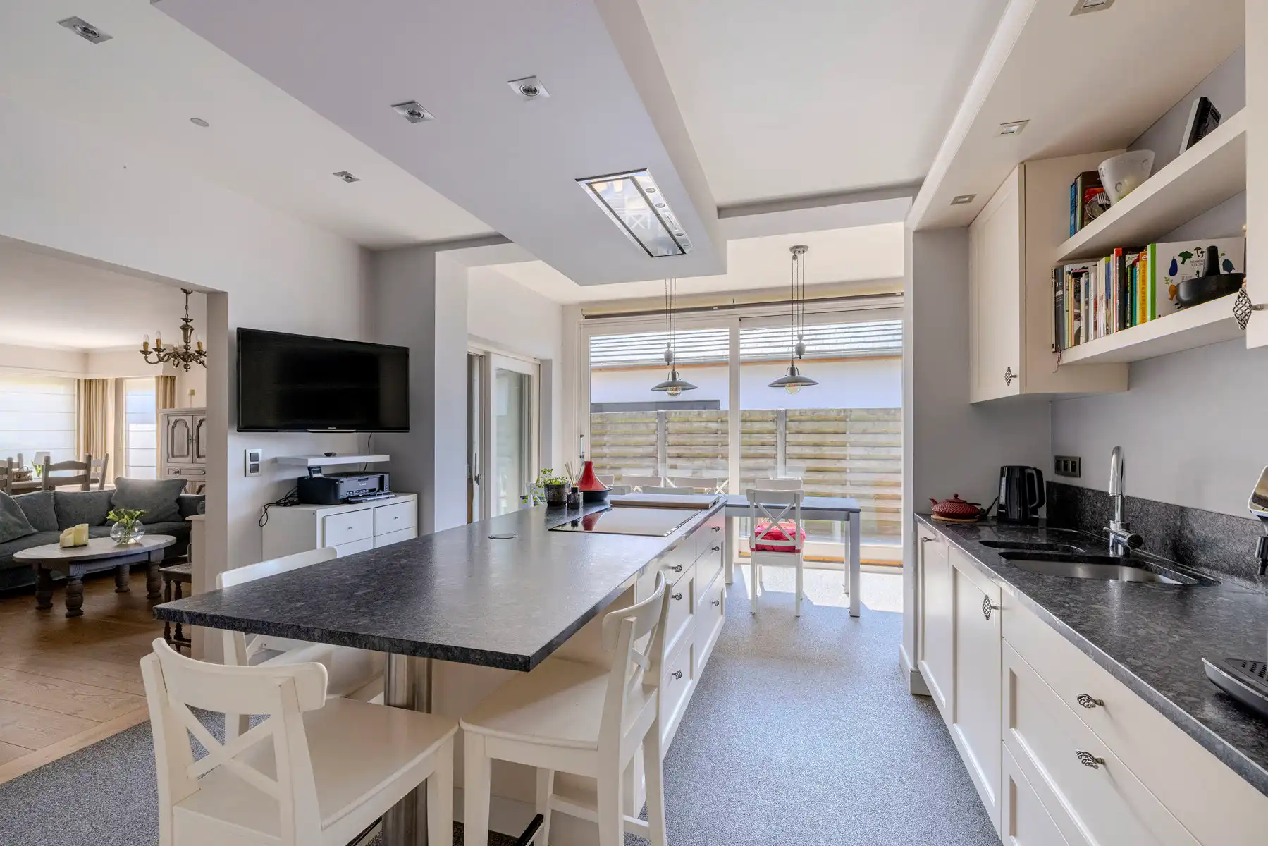 Rustig gelegen, instapklare woning met 3/4 slpks op 901m2  foto 9