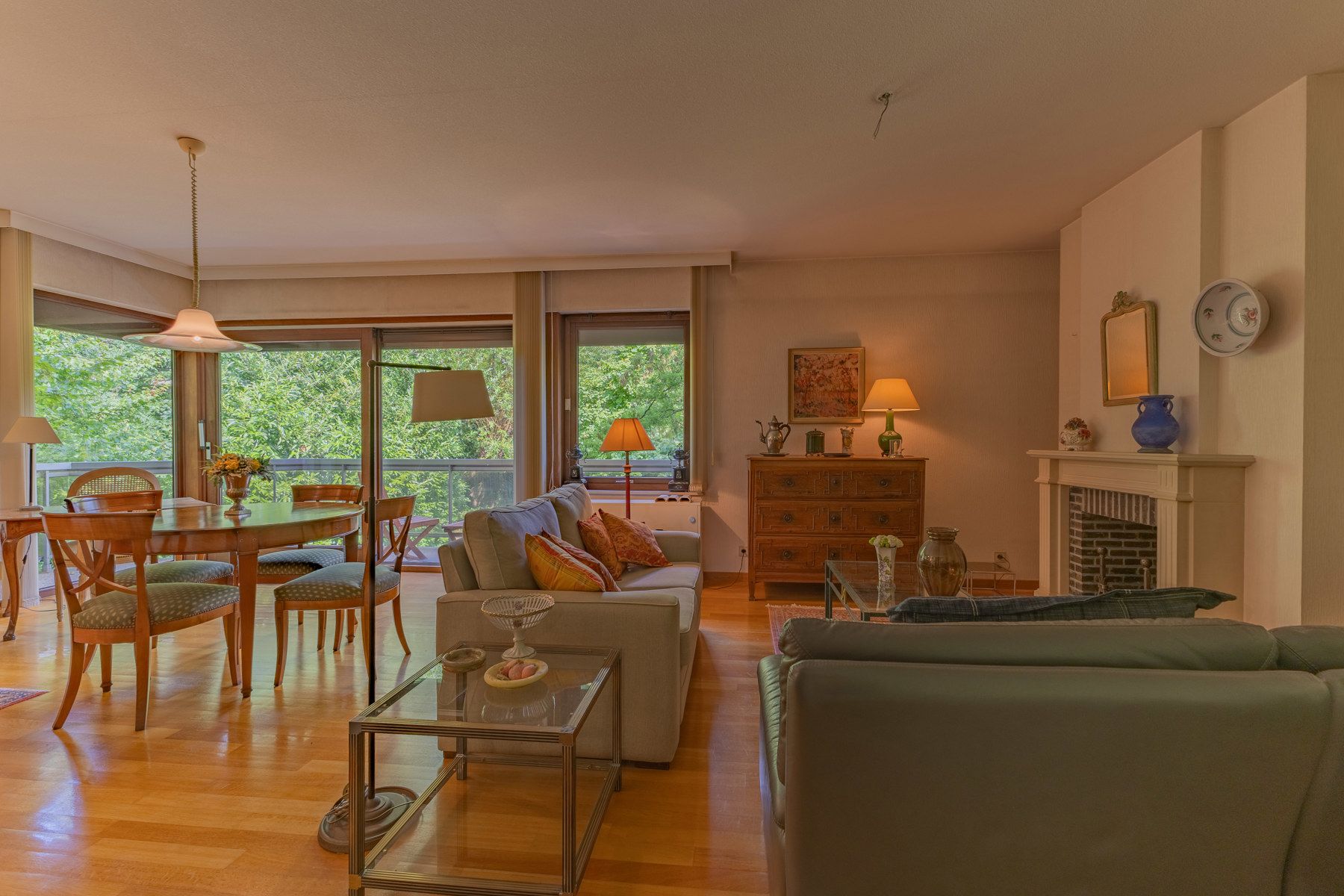 Appartement in Laken met 2 kamers, 2 terrassen en garage foto 12