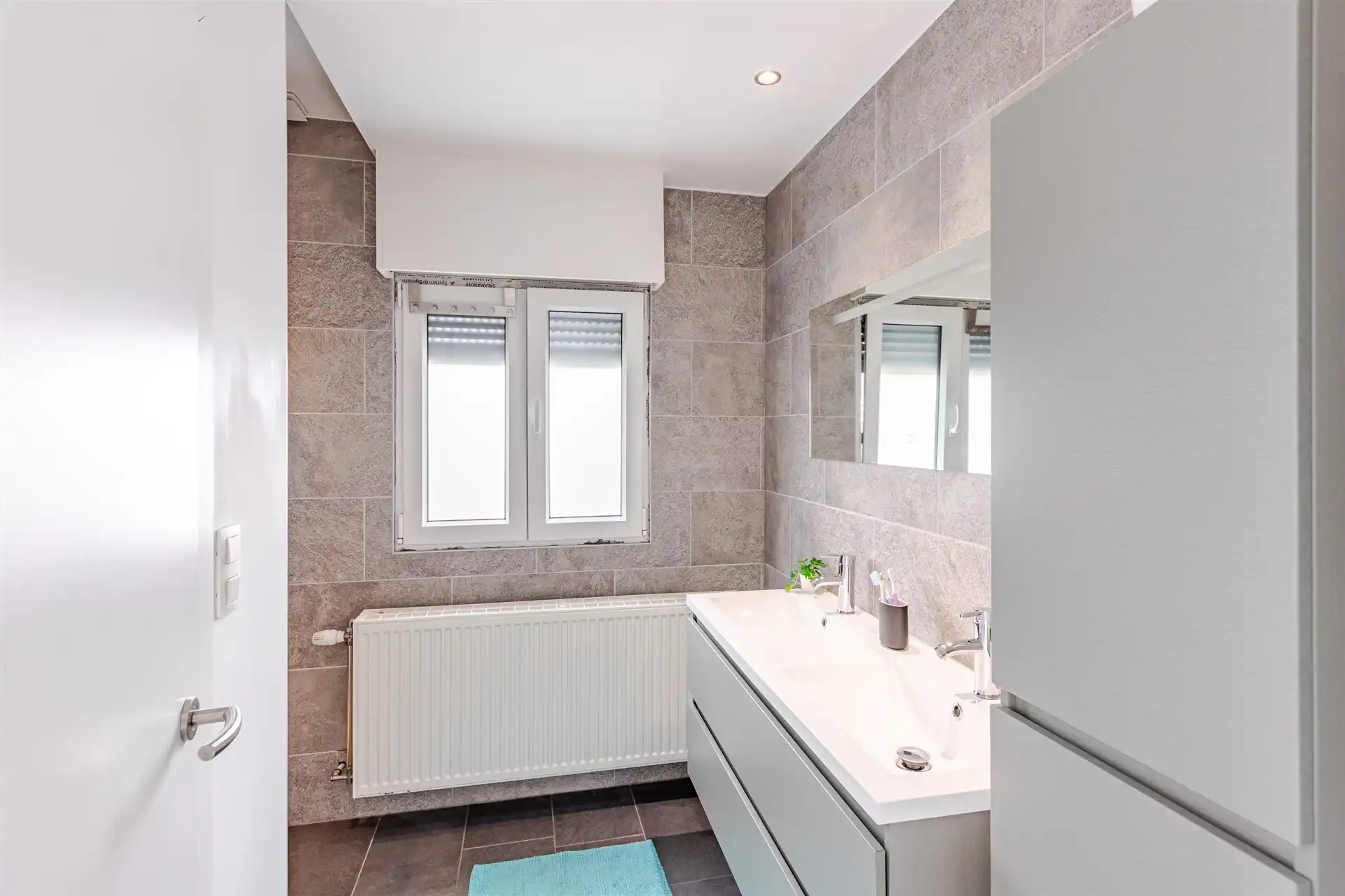 Woning met 4 slaapkamers én magazijn op toplocatie foto 10
