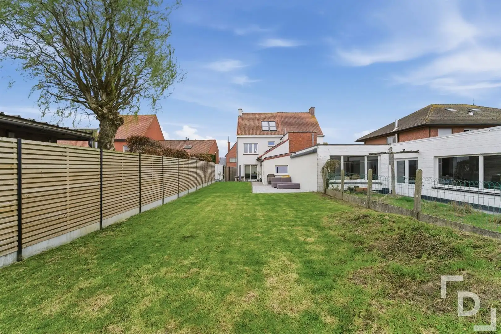 Gerenoveerde HOB met 3 slaapkamers en tuin te koop in Sint-Jan. foto 27