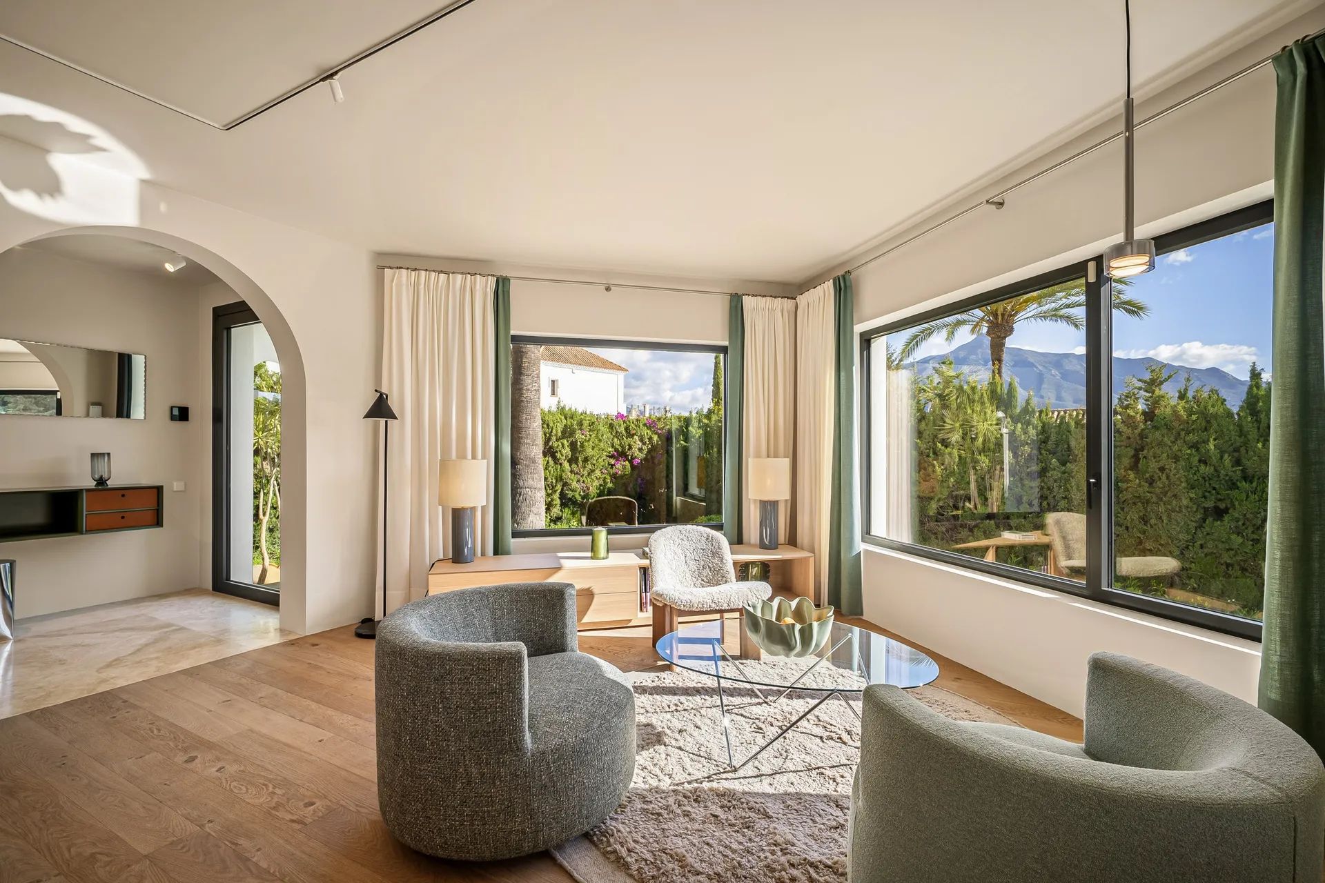 Exclusieve mediterrane villa in het hart van Nueva Andalucía – waar luxe en natuur samenkomen foto 3
