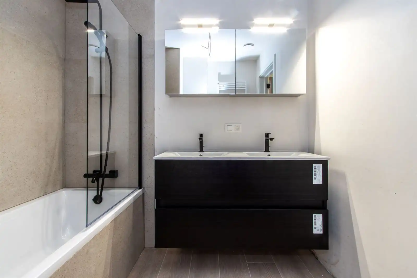 BEZOEKMOMENT  NU ZATERDAG  23/5 tsn 9u en 11 -- 3-slaapkamer appartement van 150m² met terras van 10 m² foto 15