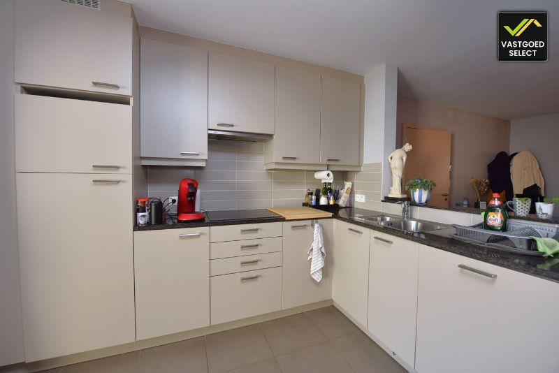 Instapklaar appartement met tuin te koop in hartje Eeklo – Kerkstraat 16 foto 2