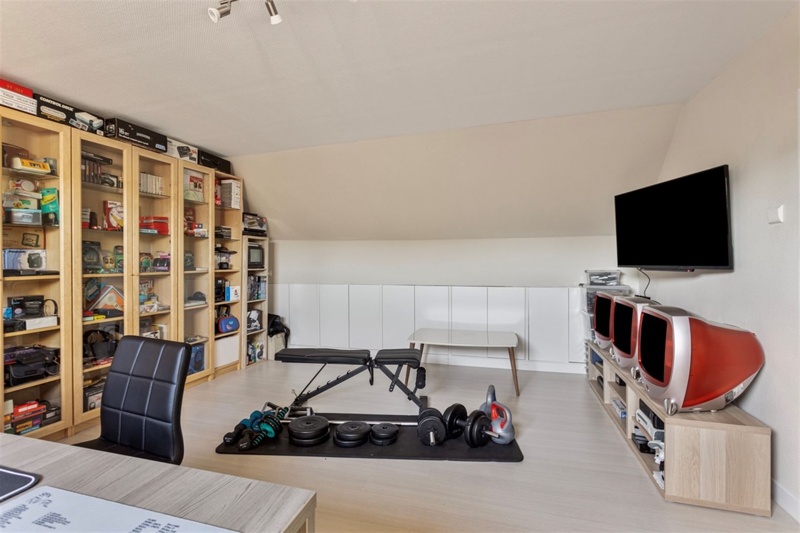 Instapklare woning met 5 slpks foto 25