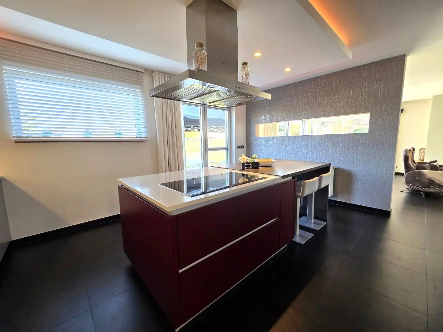 Schitterende villa op 17are 30ca, gelegen op bijna het einde van deze schitterende woonwijk. foto 10