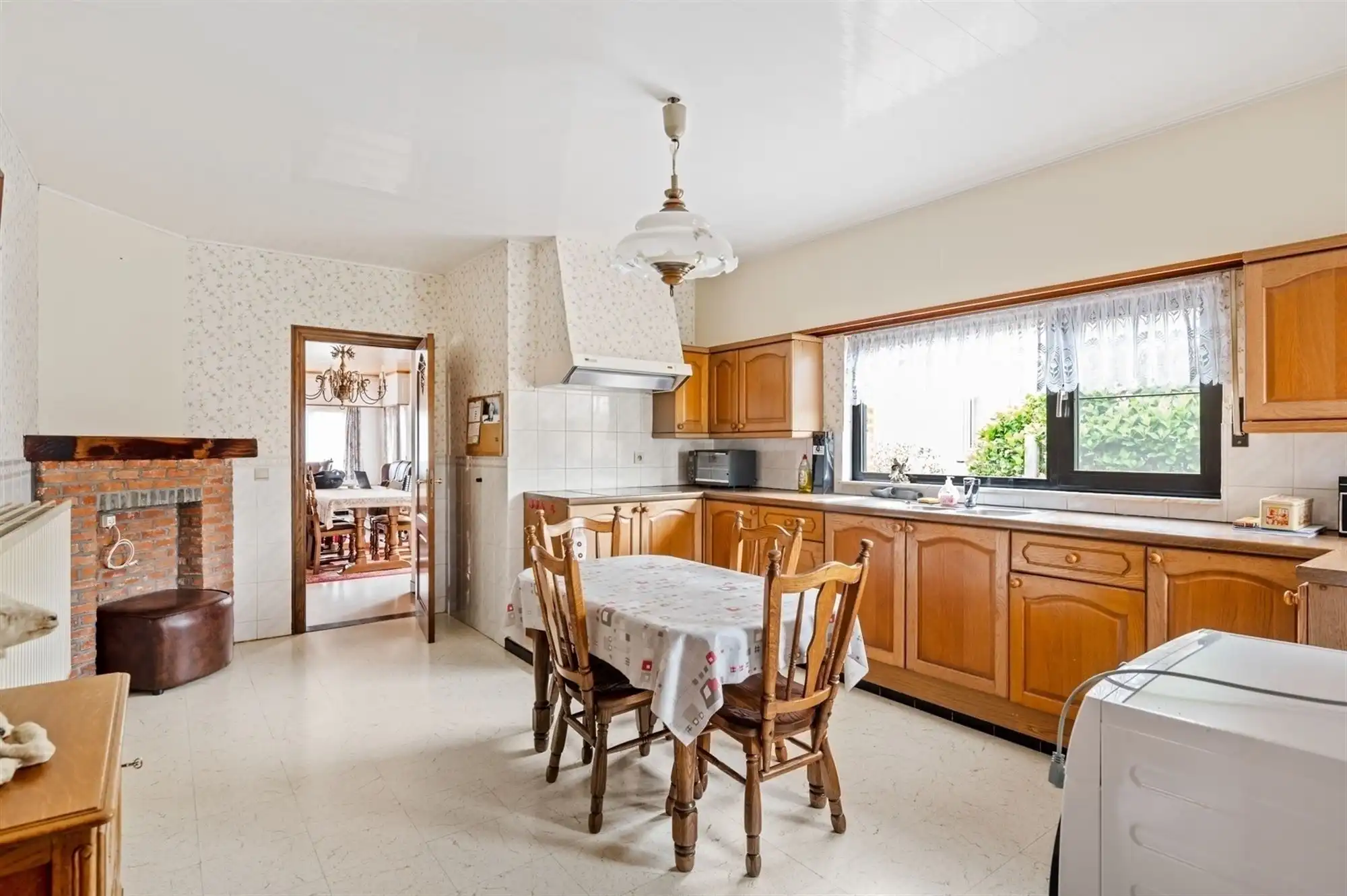 Verzorgde woning te Onze-Lieve-Vrouw-Waver foto 6