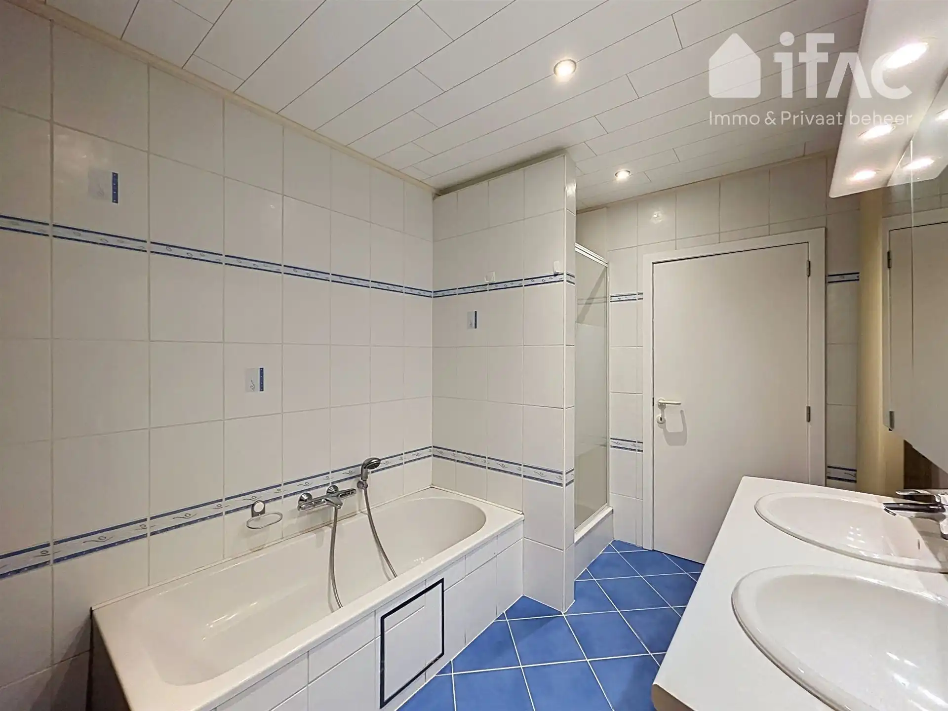 Fijn gelegen 2 slaapkamer appartement met tuin foto 15