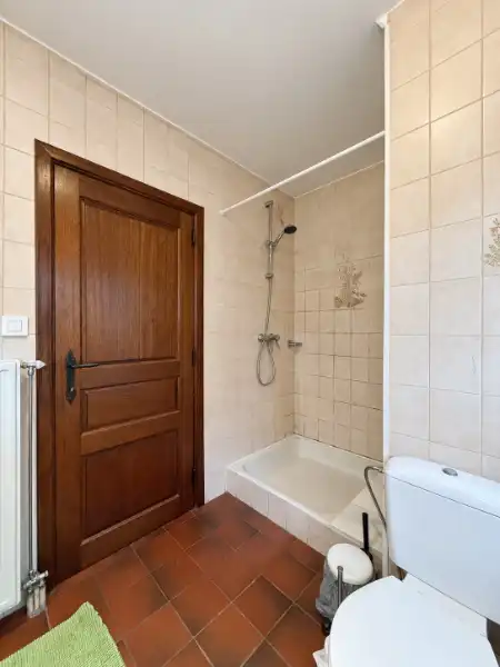 Rustig gelegen open bebouwing met 4 slaapkamers en zonnige tuin foto 16