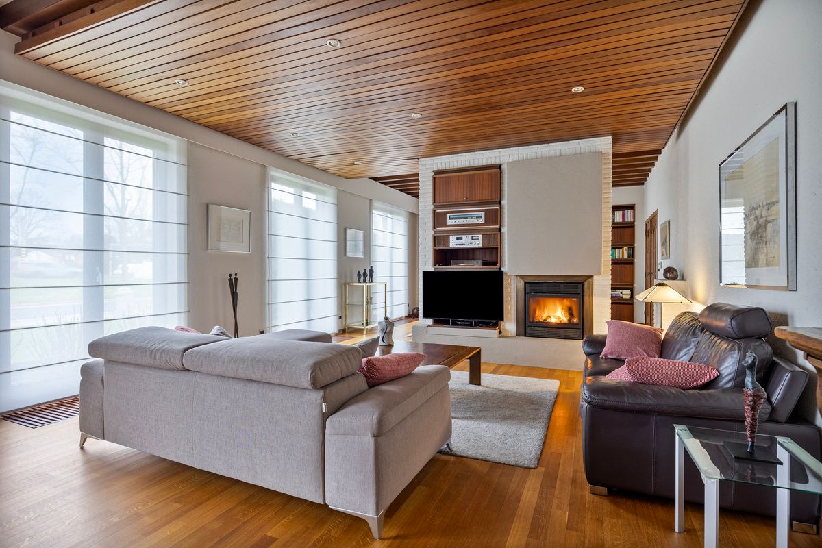 Ruime gelijkvloerse woning met bedrijfshal foto 7