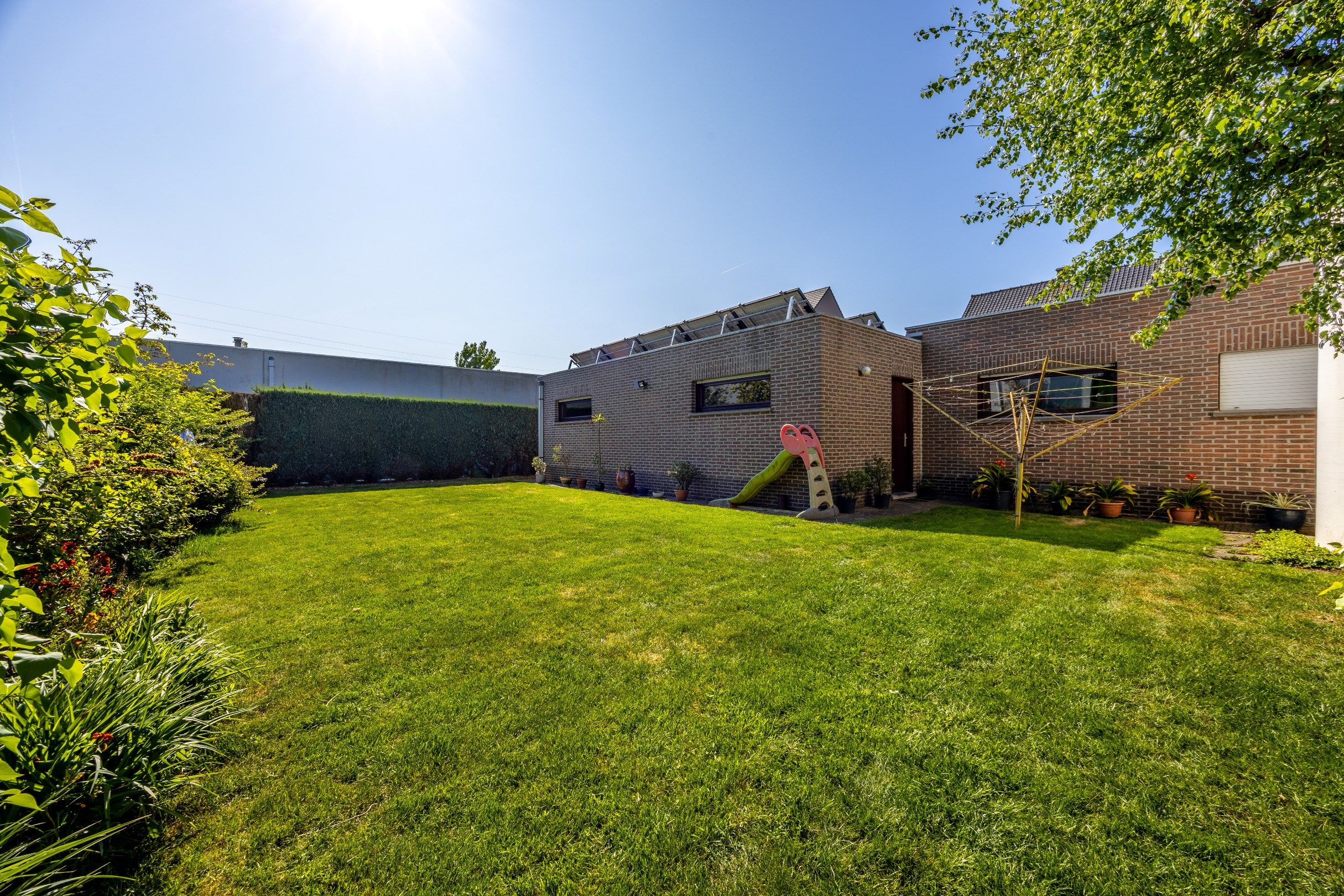 POLYVALENTE EIGENDOM OP 978 M² foto 6