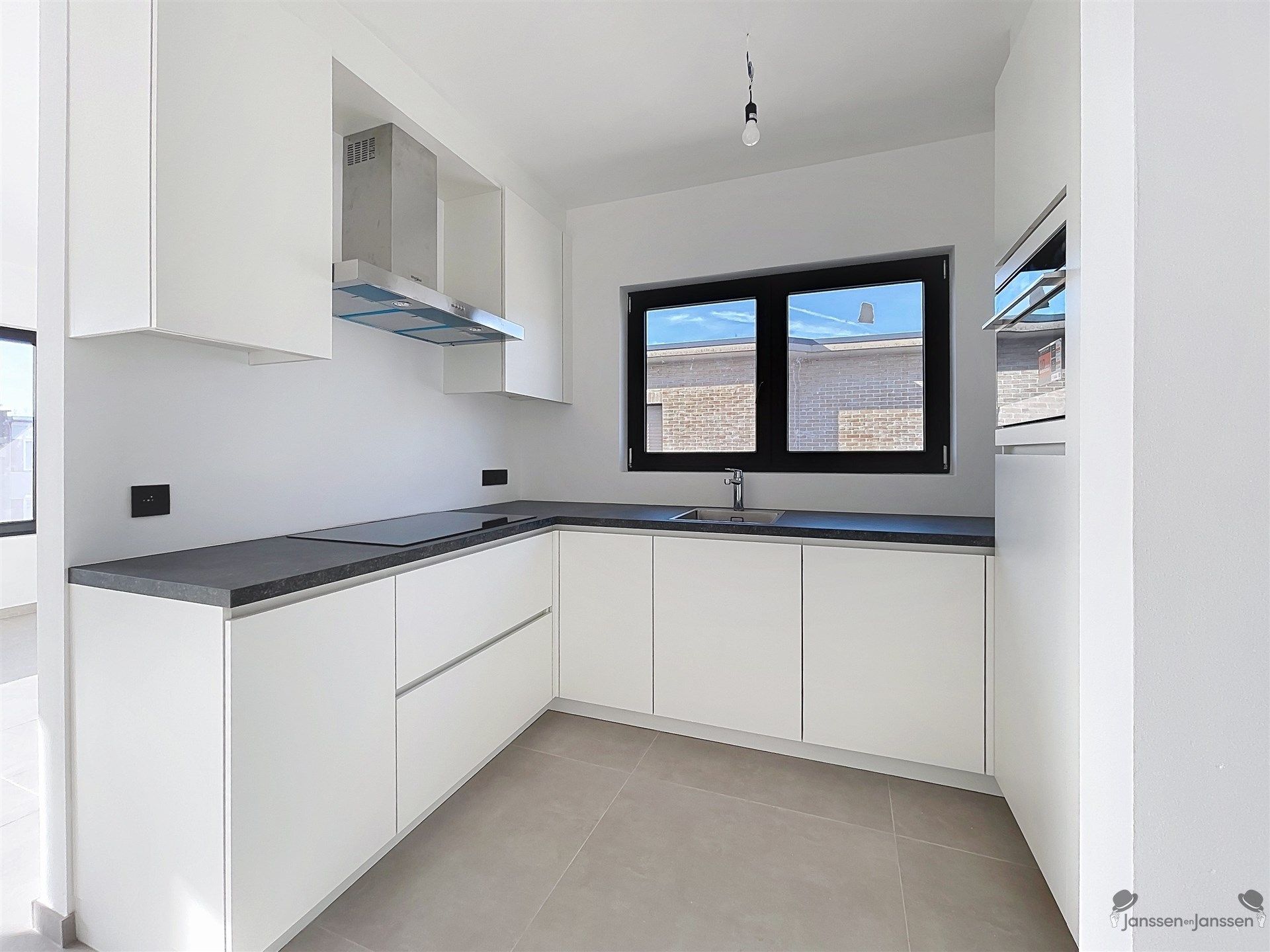 Appartement met 2 slaapkamers in Brasschaat foto 4