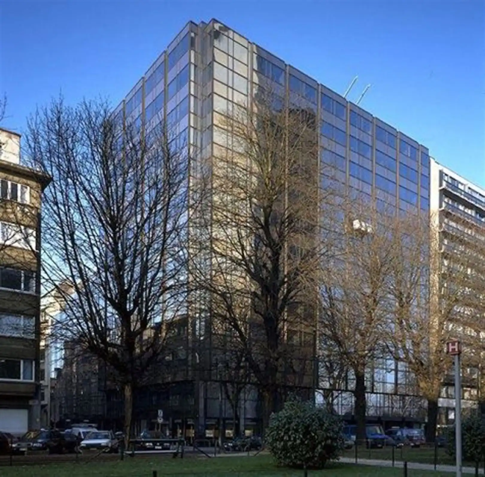 LOUISE CLAUS - vanaf 458m² foto {{pictureIndex}}