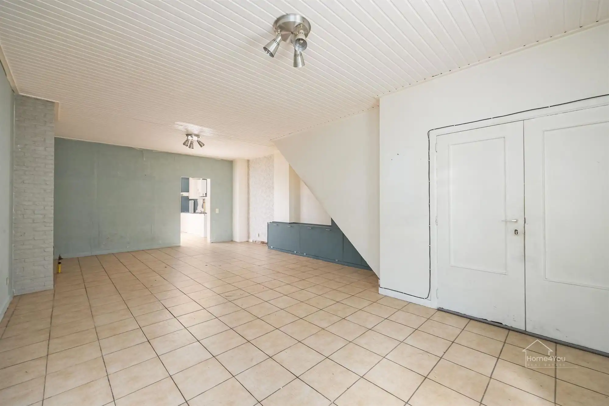 Te renoveren woning met 2 woonentiteiten + tuin foto 4