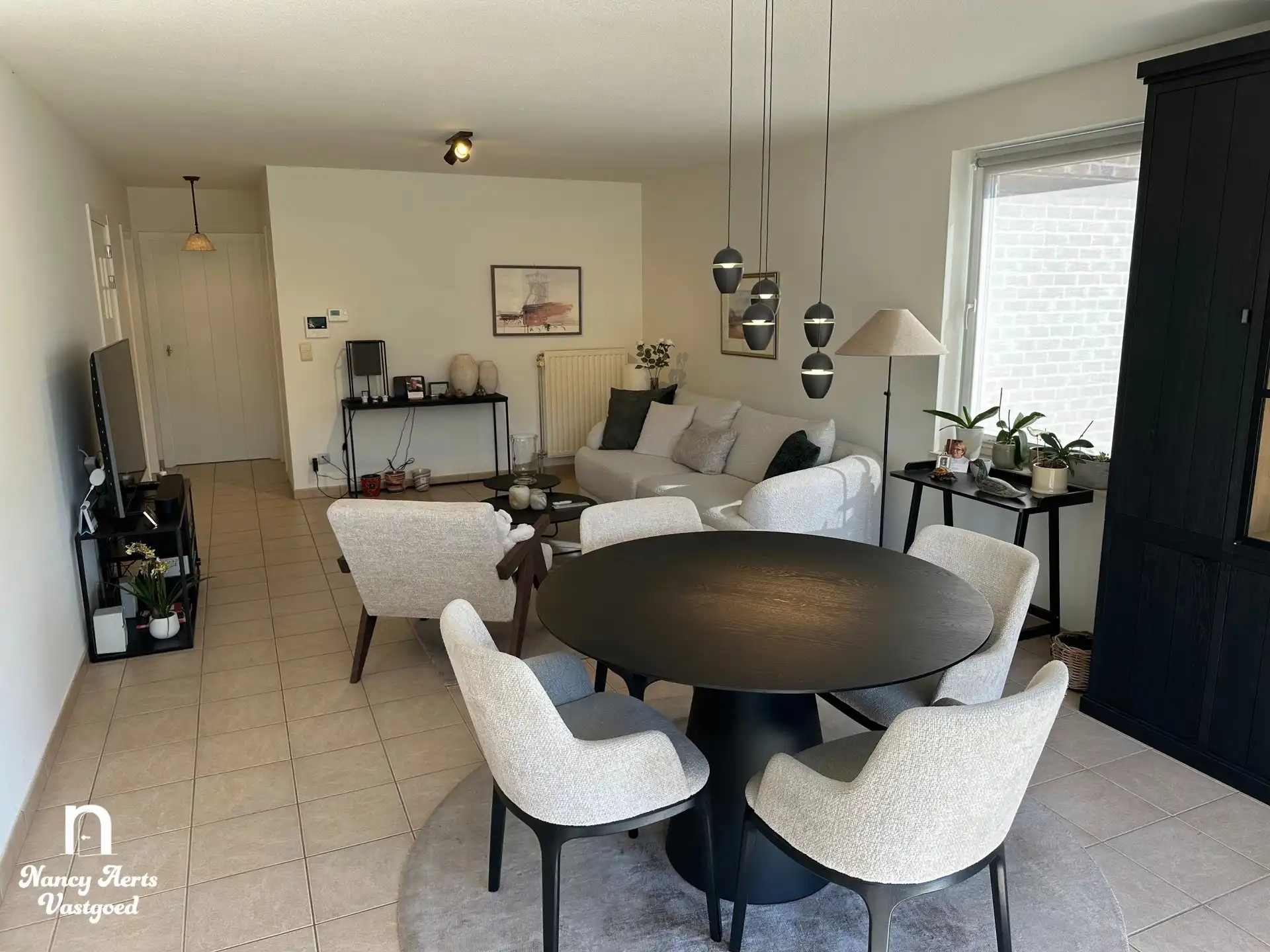 2-slaapkamerappartement met terras en carport in Beringen foto 3