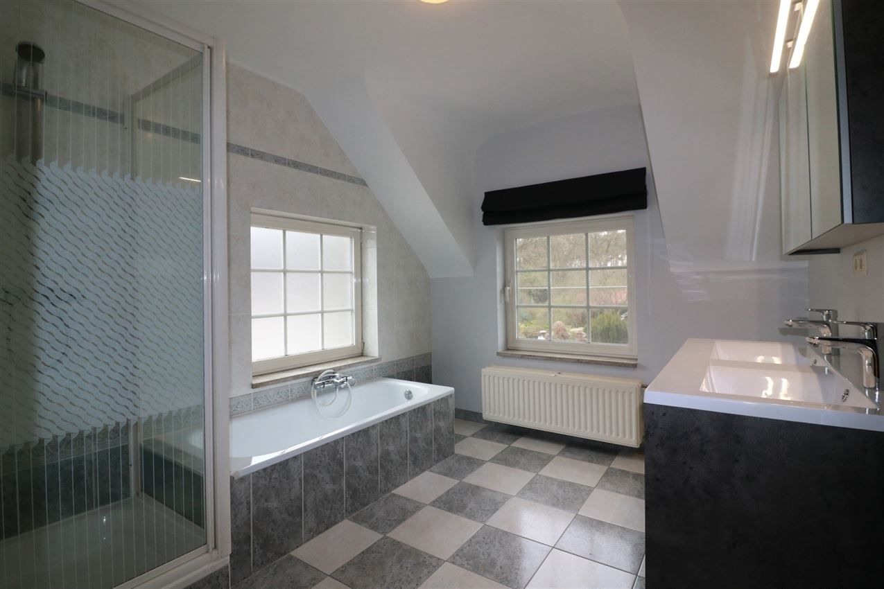Landelijke woning iin mooie omgeving, 3 slpk., garage  foto 22