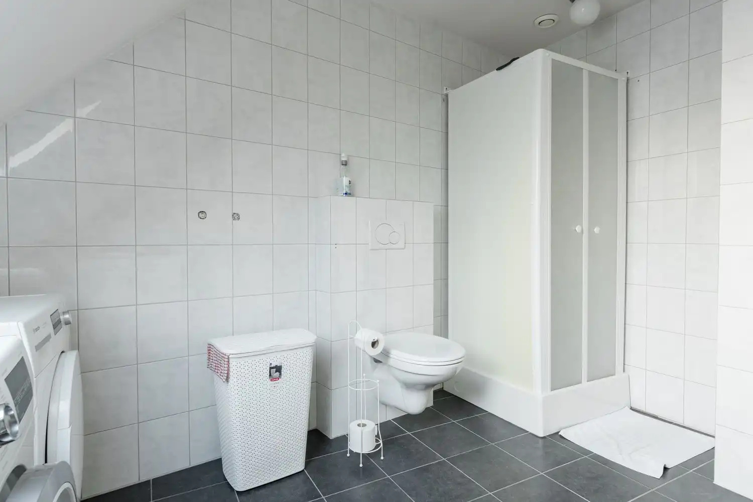 Ruim duplex appartement met 3 slaapkamers in het centrum van Hamont. foto 12