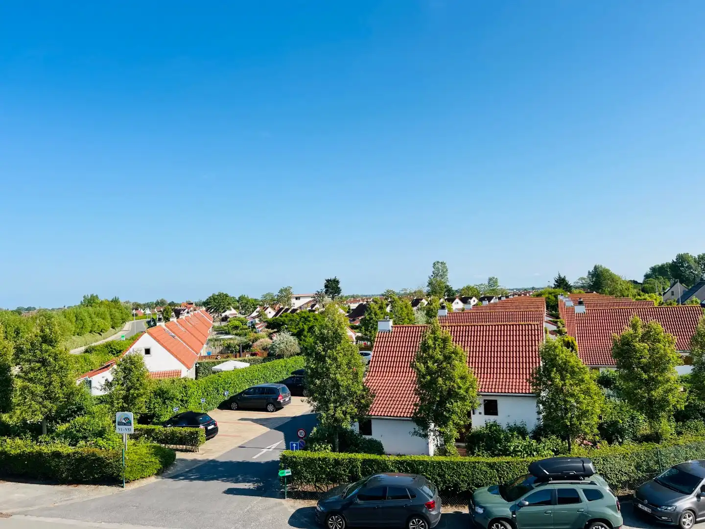 Gezellige gemeubelde studio met zuidgericht terras te huur in De Haan foto 15