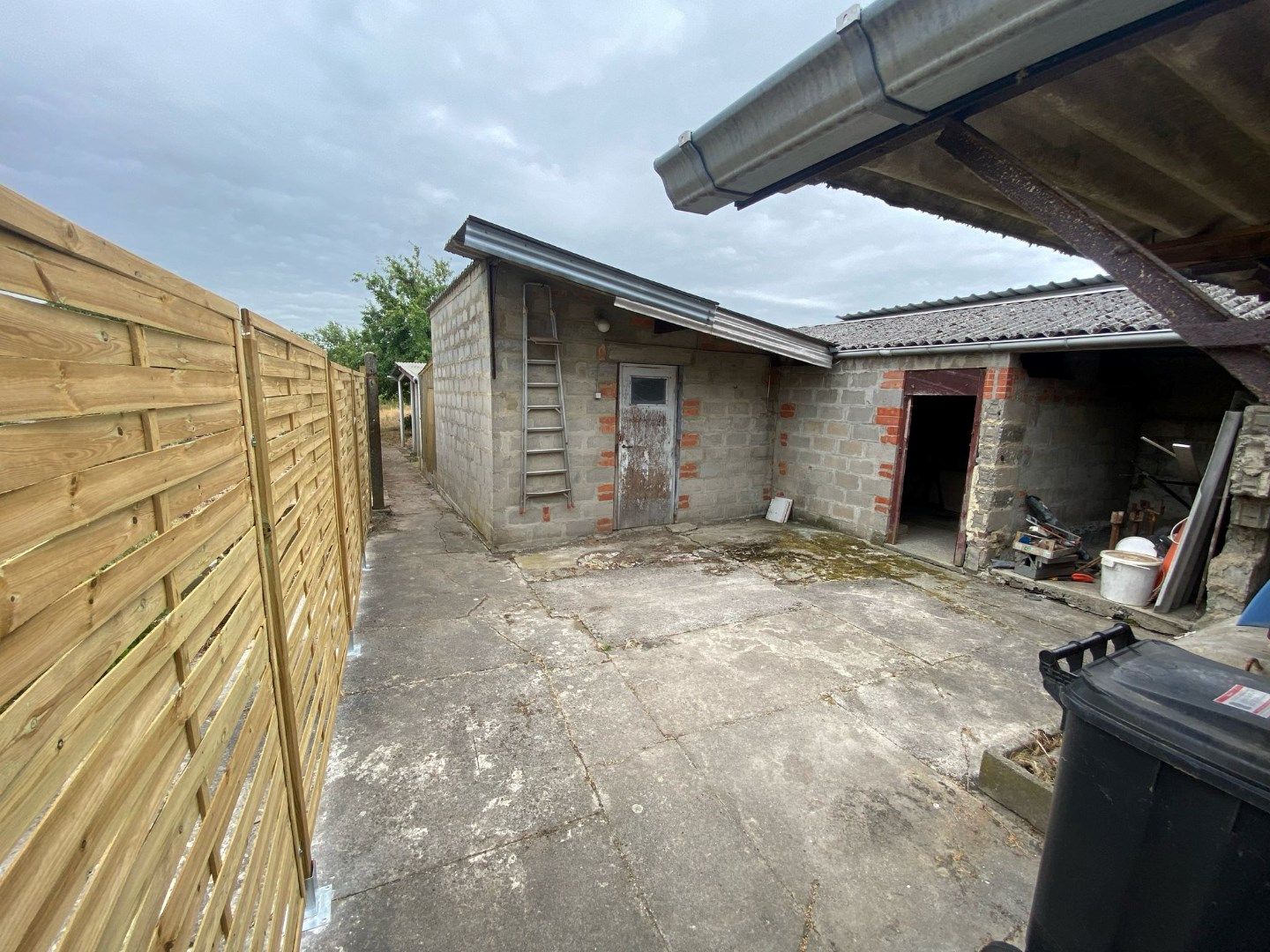 Te renoveren woning te Melkwezer foto 21