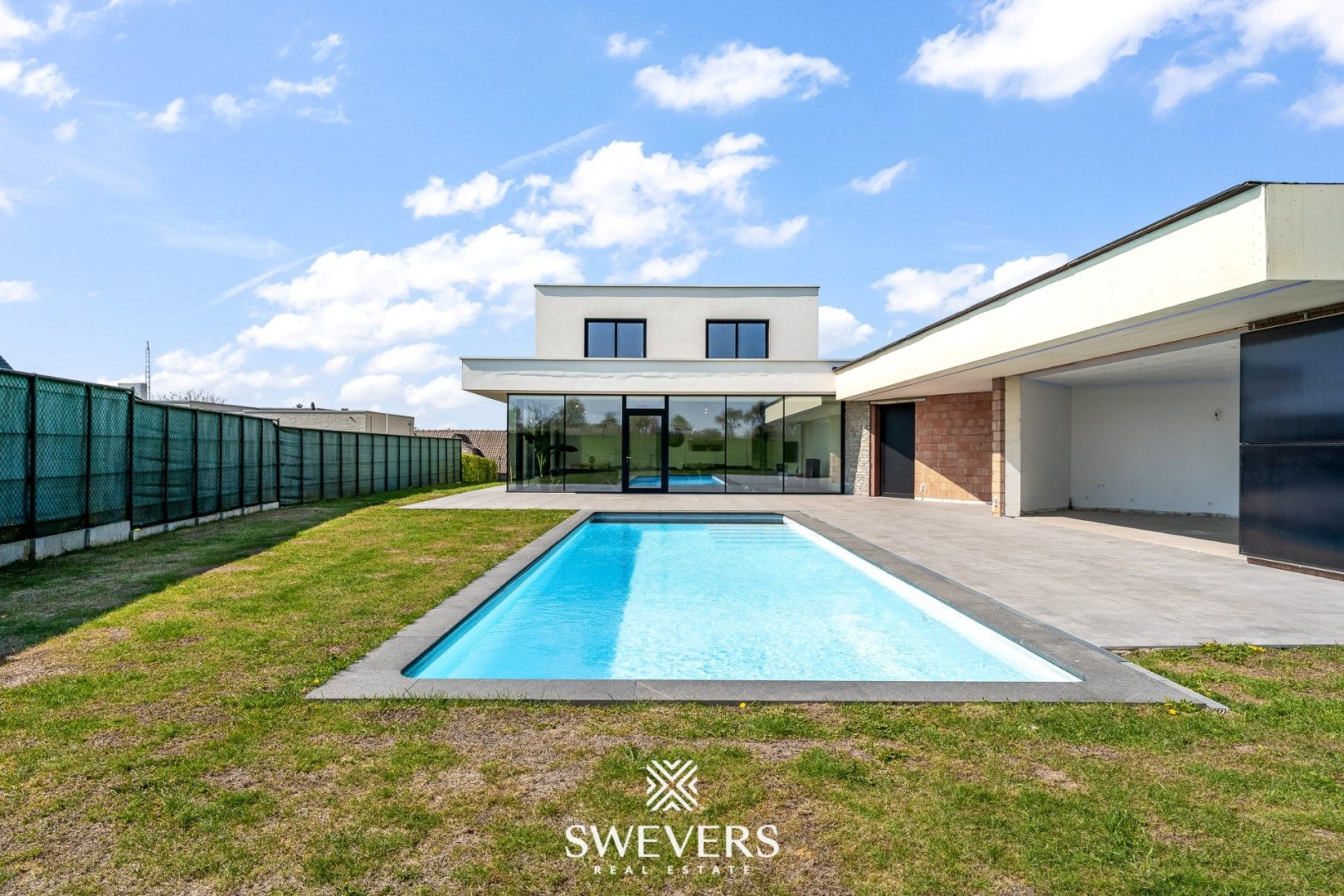 Exclusieve energiezuinige villa met zwembad en poolhouse  foto 30