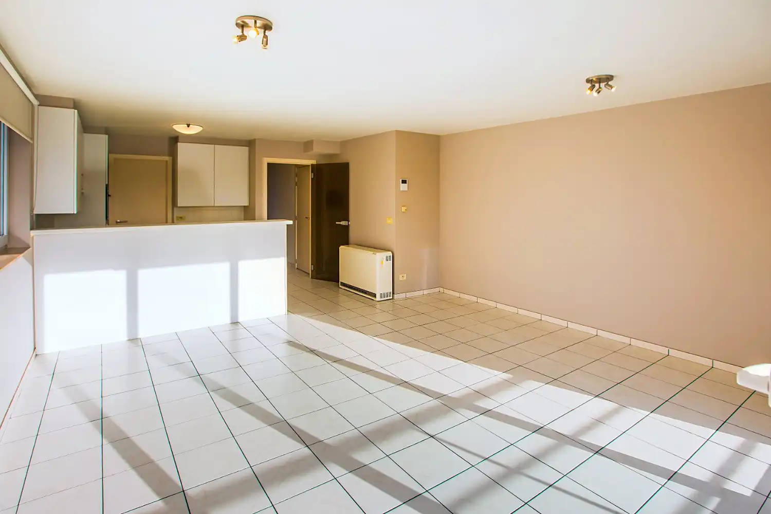 Lichtrijk 2-slaapkamerappartement met zongericht terras in Middelkerke foto 3