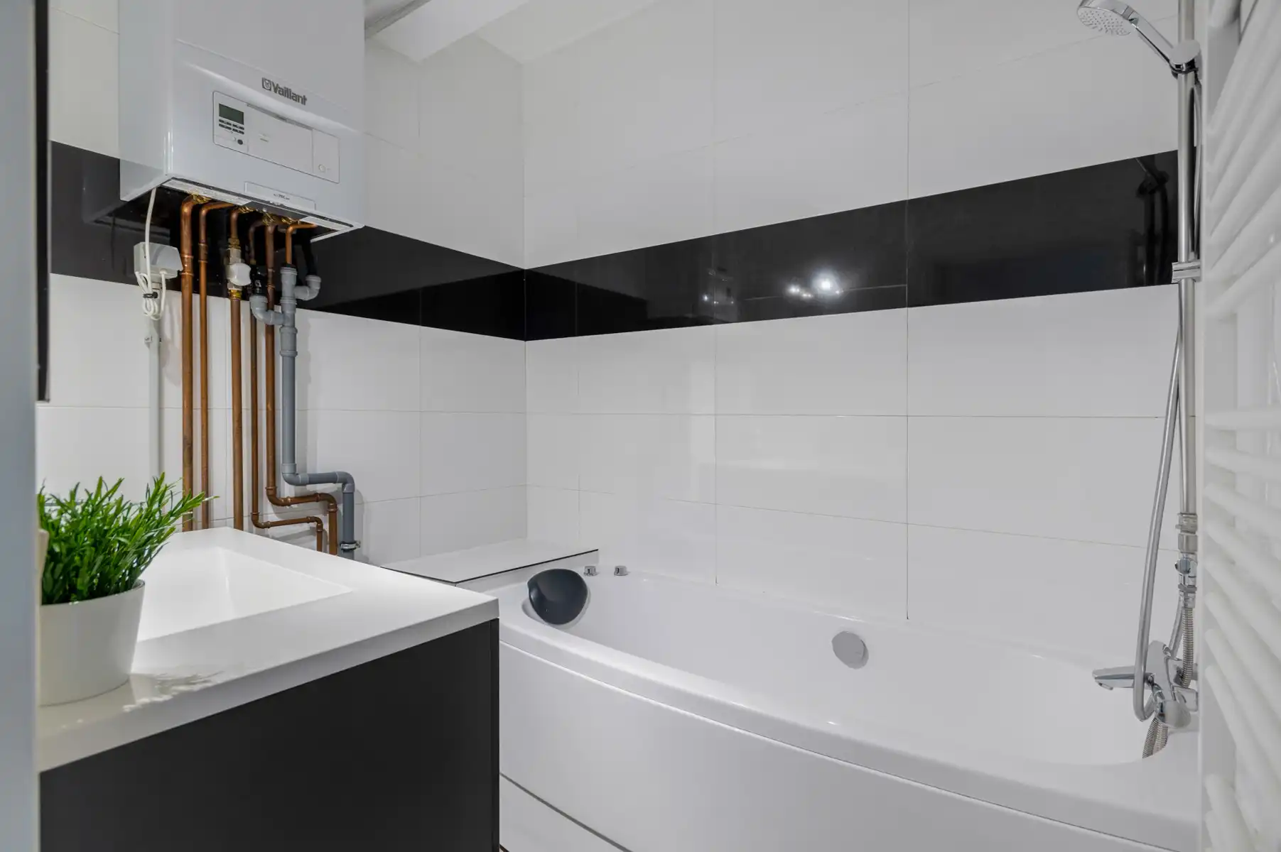 Lichtrijk dakappartement met 2 slpk en terras in Borgerhout foto 14