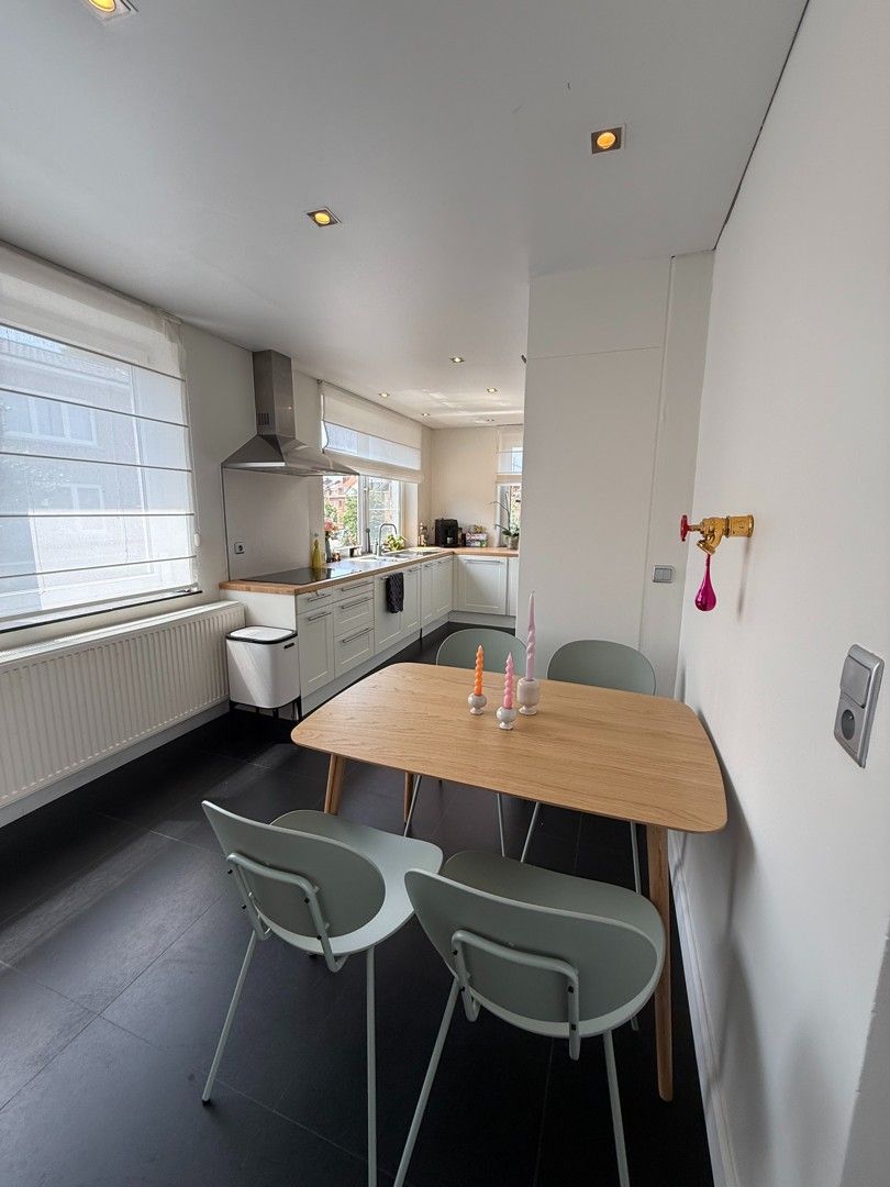 Prachtig appartement met 3 slaapkamers, terras en autostaanplaats op wandelafstand van het centrum van Hasselt. foto 11