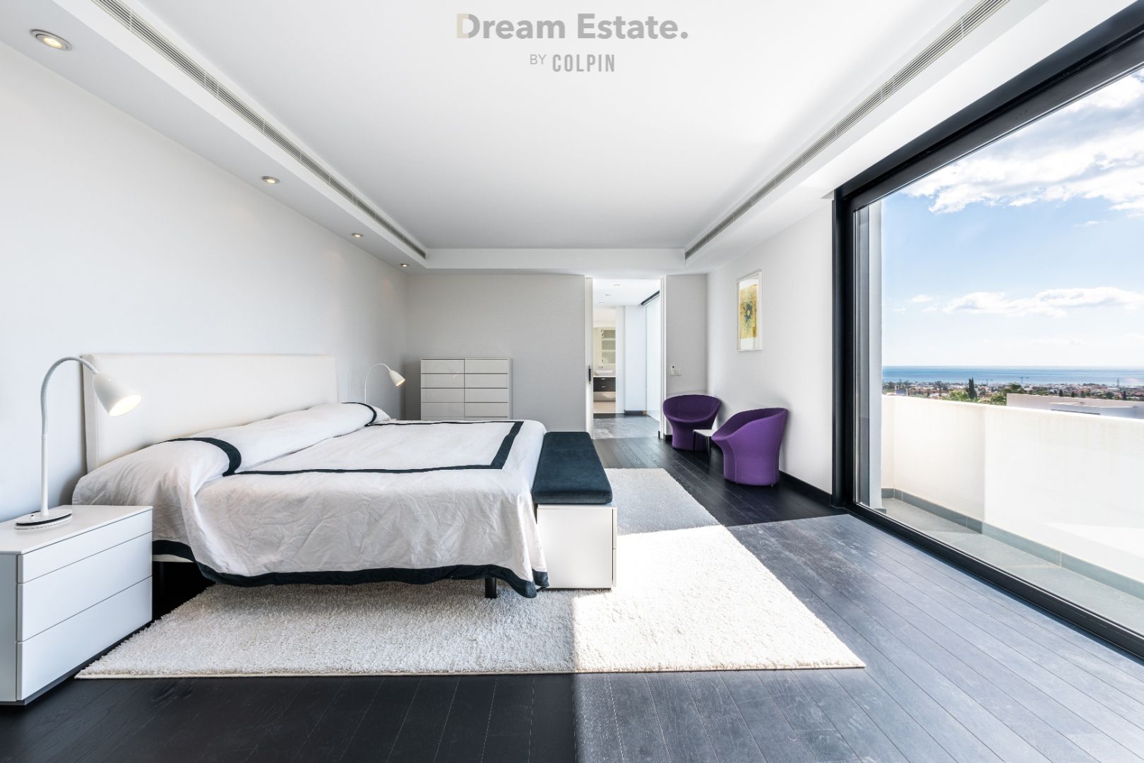 Prachtige villa met panoramisch uitzicht op zee te Los Flamingos Golf Resort, Benahavis. foto 6
