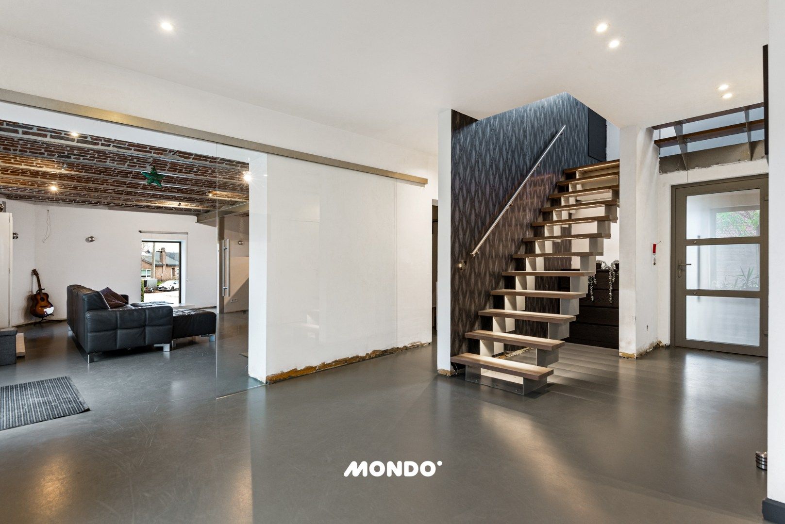 Ruime gezinswoning (5SLK) Meise: met Poolhouse, zwembad en 60m² Opslag/Garage. foto 4