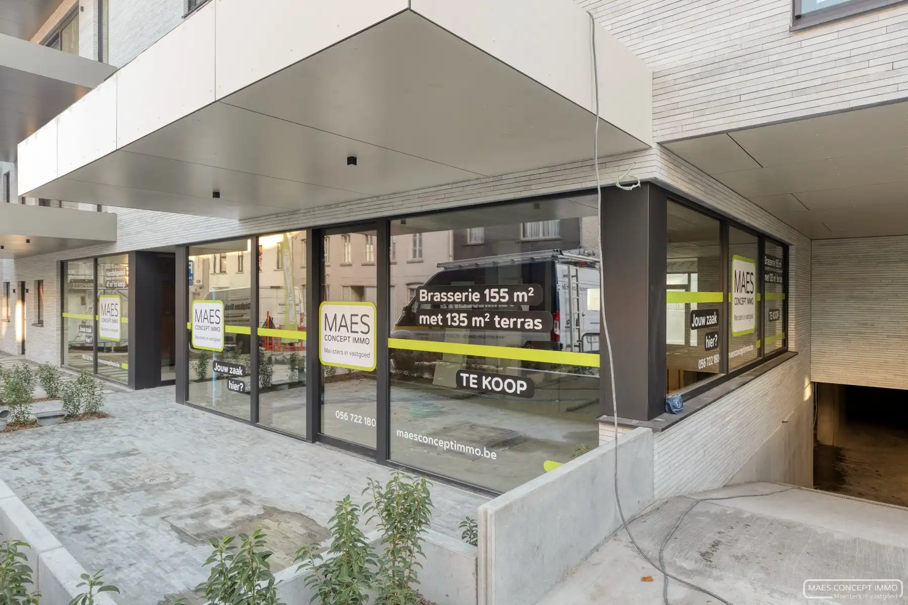 Brasserie te koop van 155 m2 met 135 m2 terras in centrum Anzegem foto 2