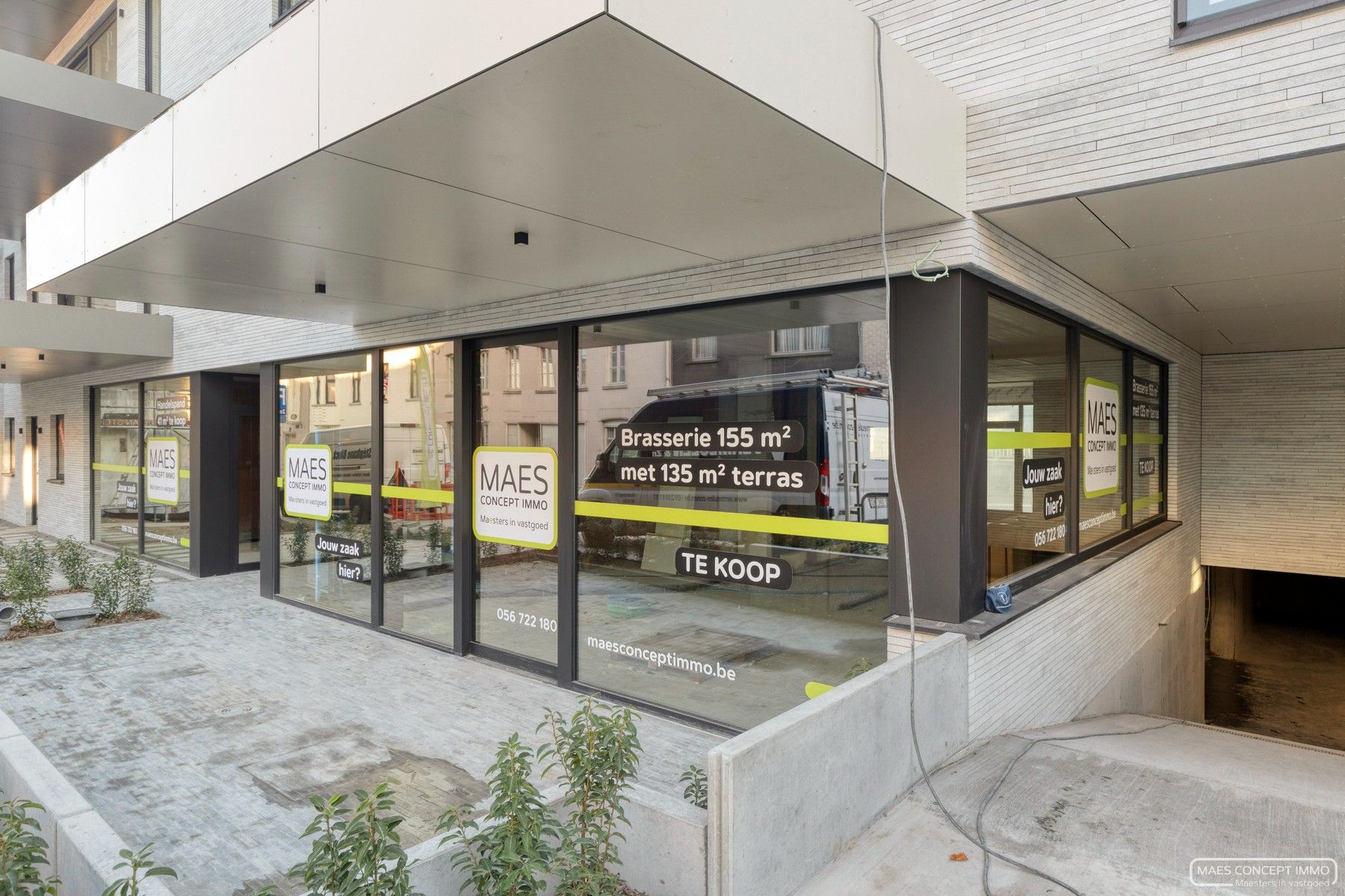 Brasserie te koop van 155 m2 met 135 m2 terras in centrum Anzegem foto 2