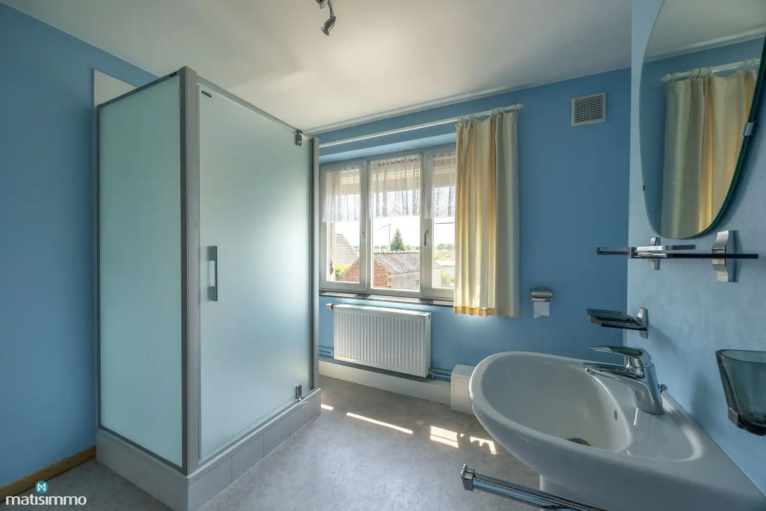 RUIME, VERZORGDE GEZINSWONING MET 3 SLAAPKAMERS EN UITGESTREKTE TUIN IN RIEMST foto 22