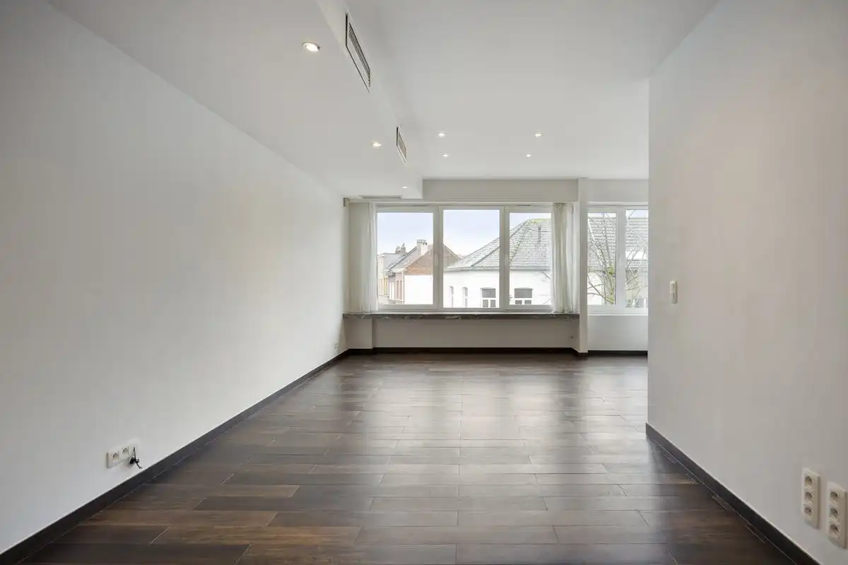 Instapklaar appartement te koop vlakbij het centrum van Wilrijk foto 2