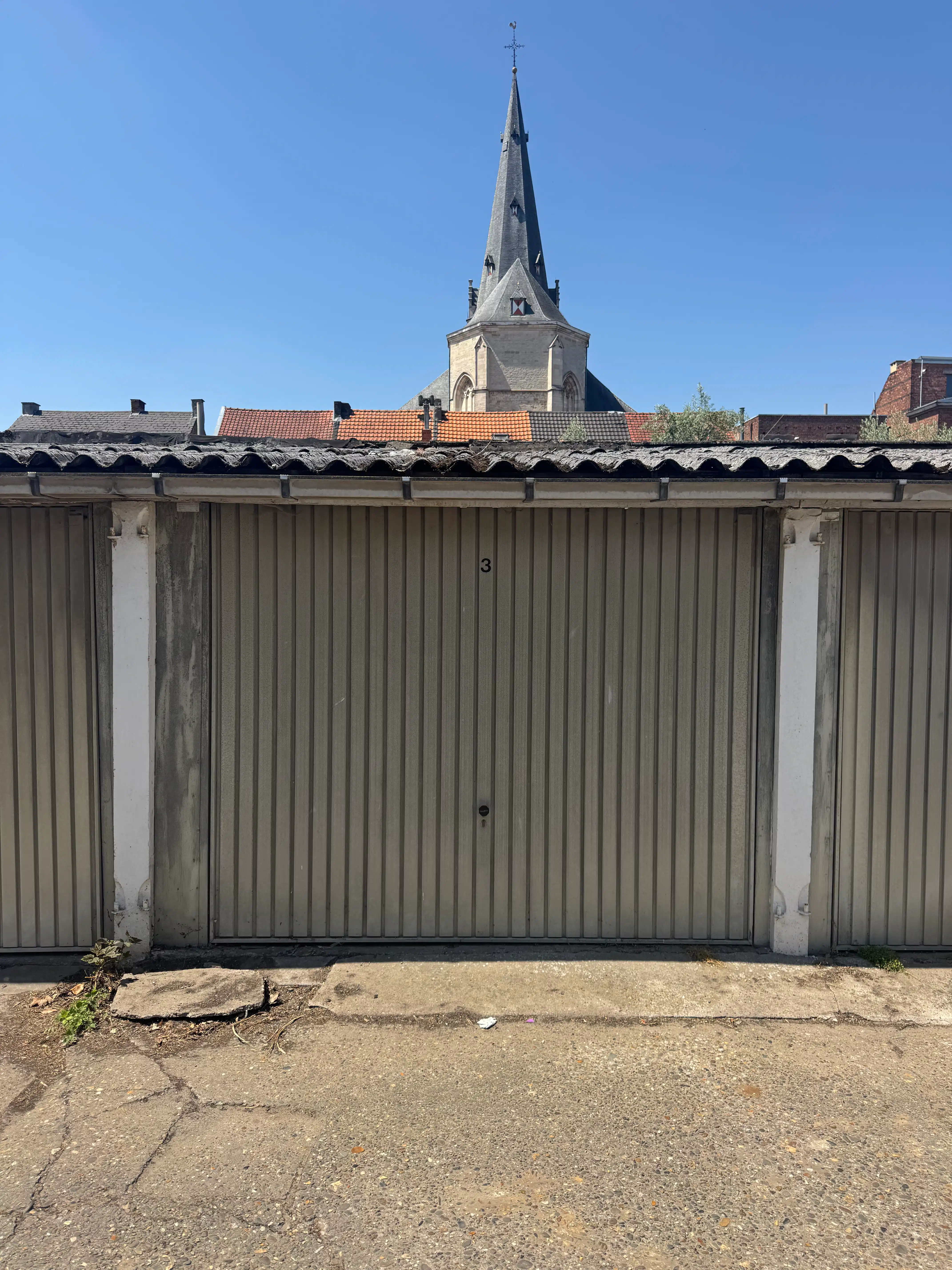 Garagebox op een steenworp van de Houtbriel foto 2
