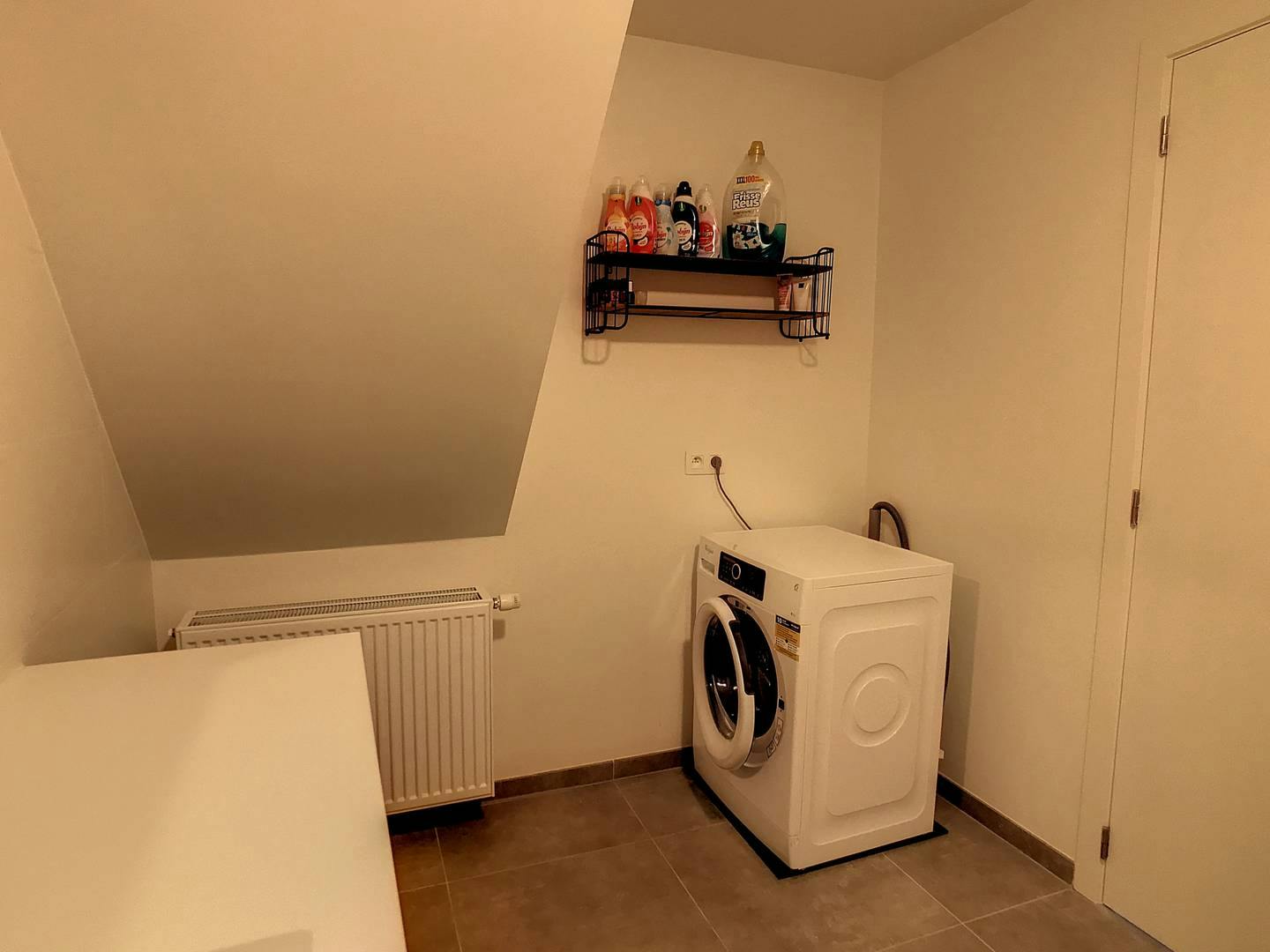 Modern dakappartement met 1 slaapkamer te huur in Kalmthout! foto 9