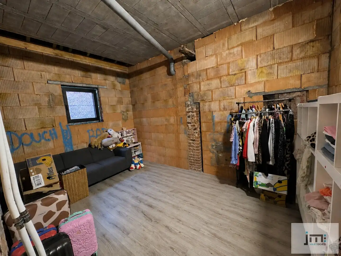 Ruime gezinswoning met tal van mogelijkheden op een perceel van 2.140 m² in het landelijke Horpmaal foto 9