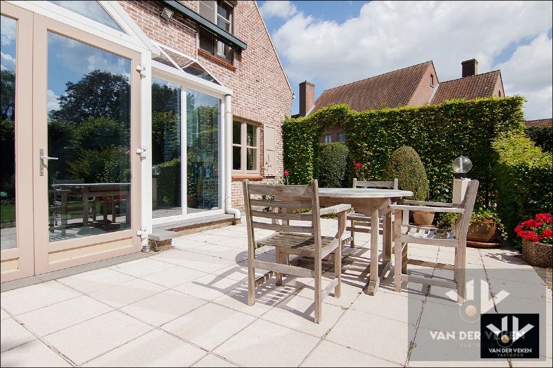 PERFECT ONDERHOUDEN VILLA MET PARKTUIN foto 8