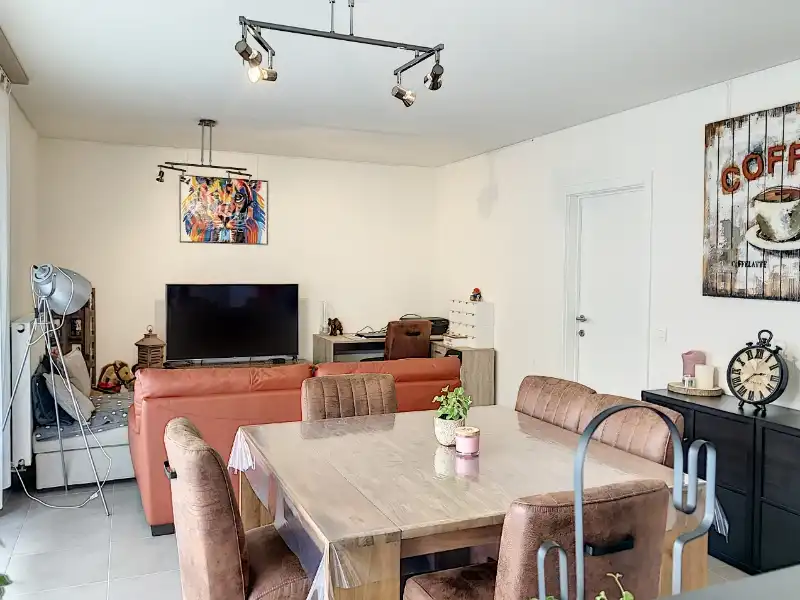 Appartement met terras foto 6