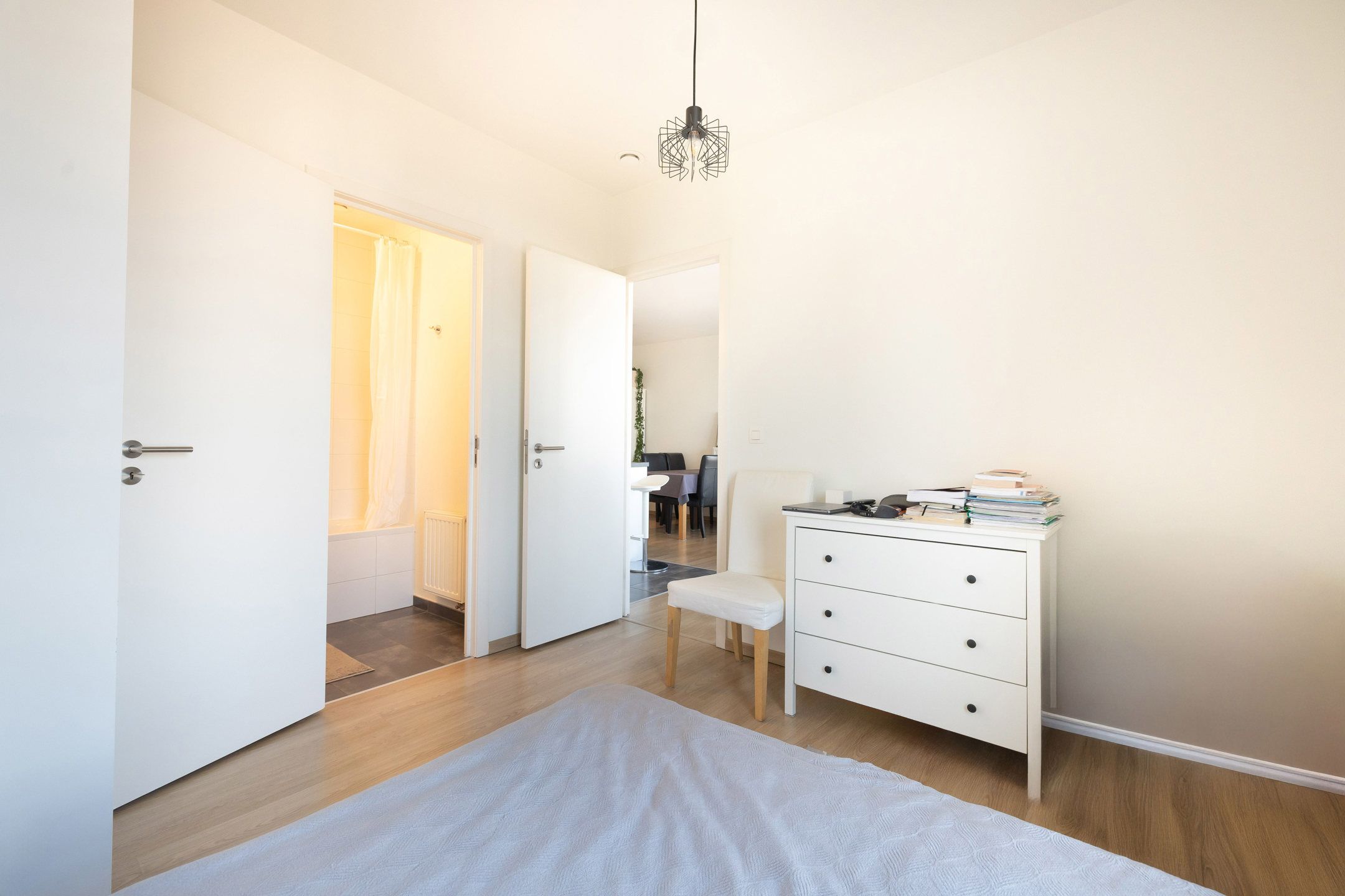 NATO - Appartement met 2 slaapkamers  + P foto 15