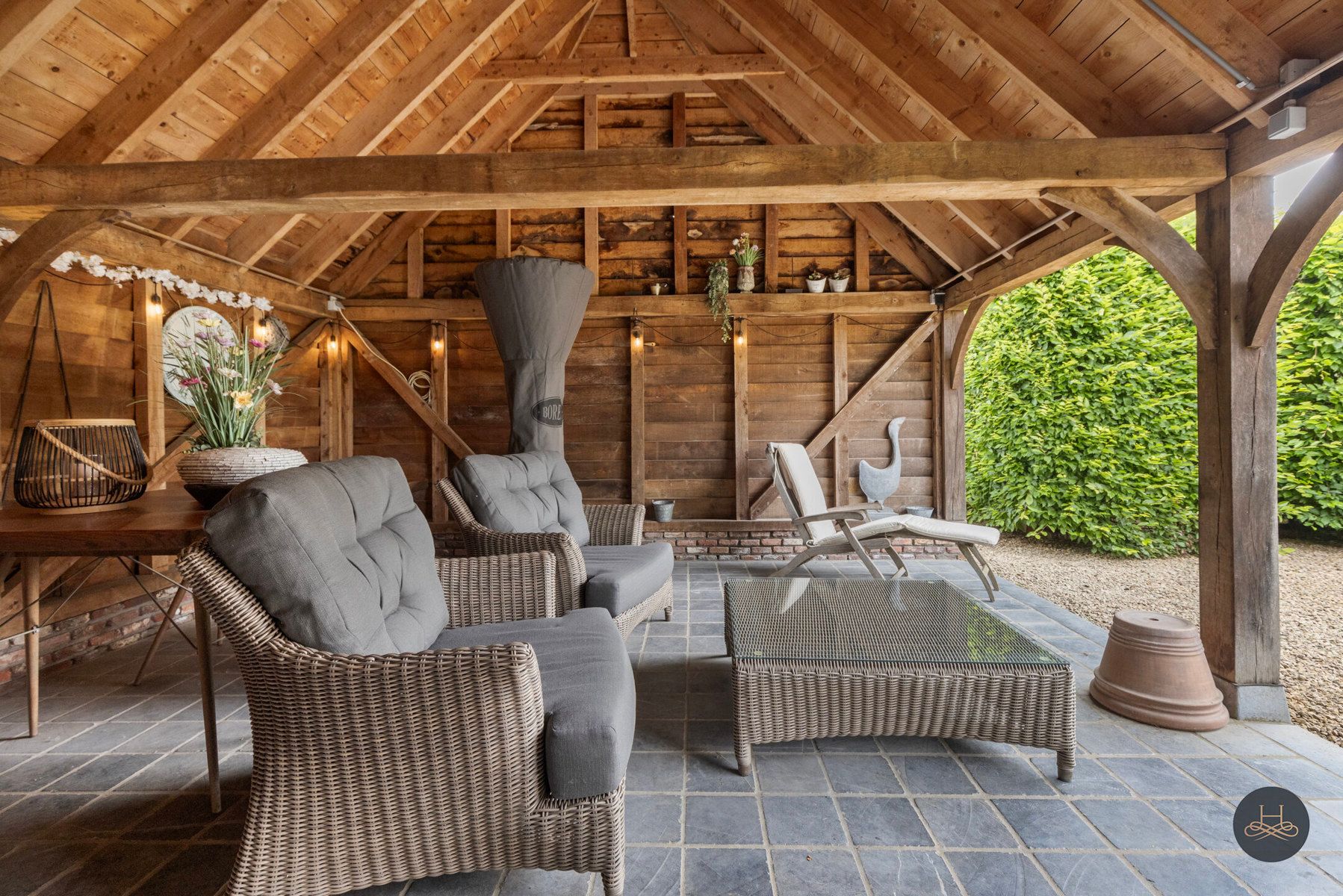 Exclusieve prachtig afgewerkte pastorijwoning met grote tuin foto 49