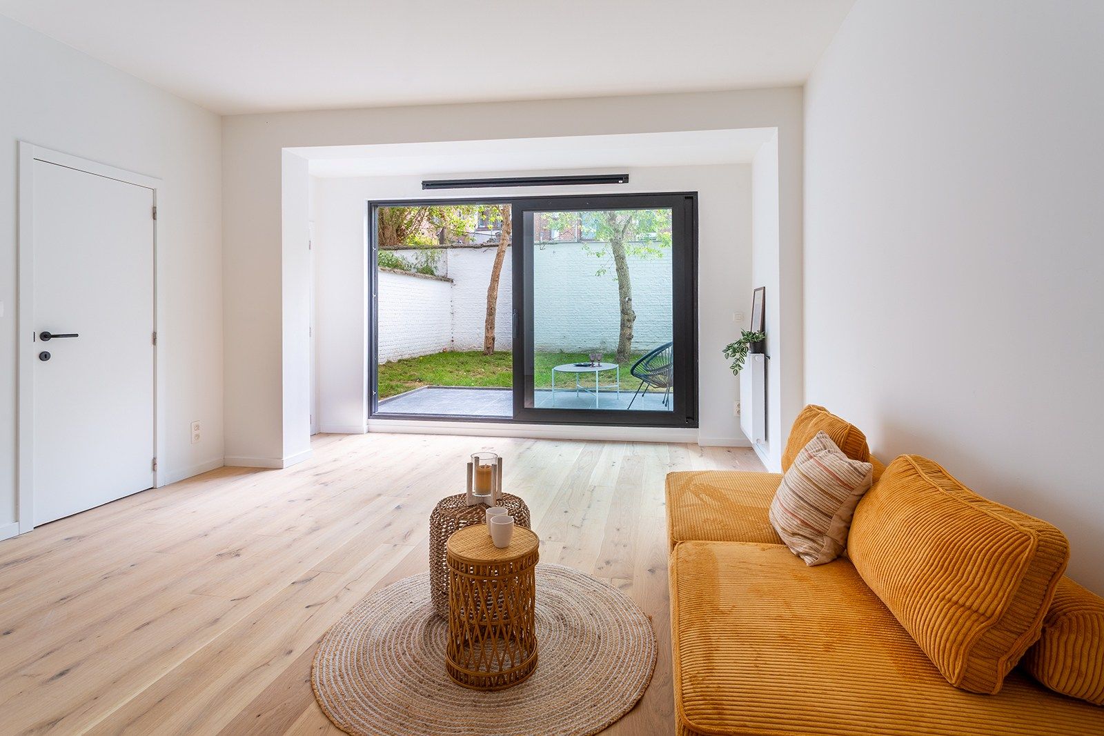Prachtige duplex met tuin en garage foto 4