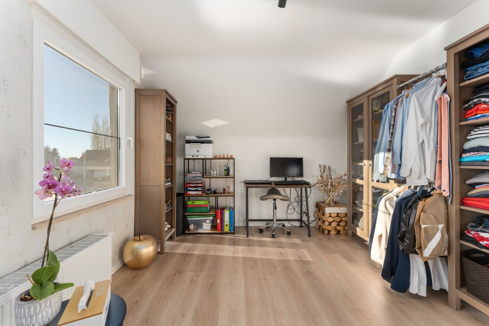 Instapklare woning met 2 slaapkamers op centrale ligging te Zwevezele! foto 11